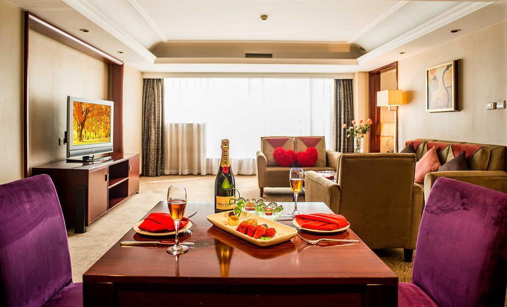 Shenyang Rich Gate Hotel Εξωτερικό φωτογραφία