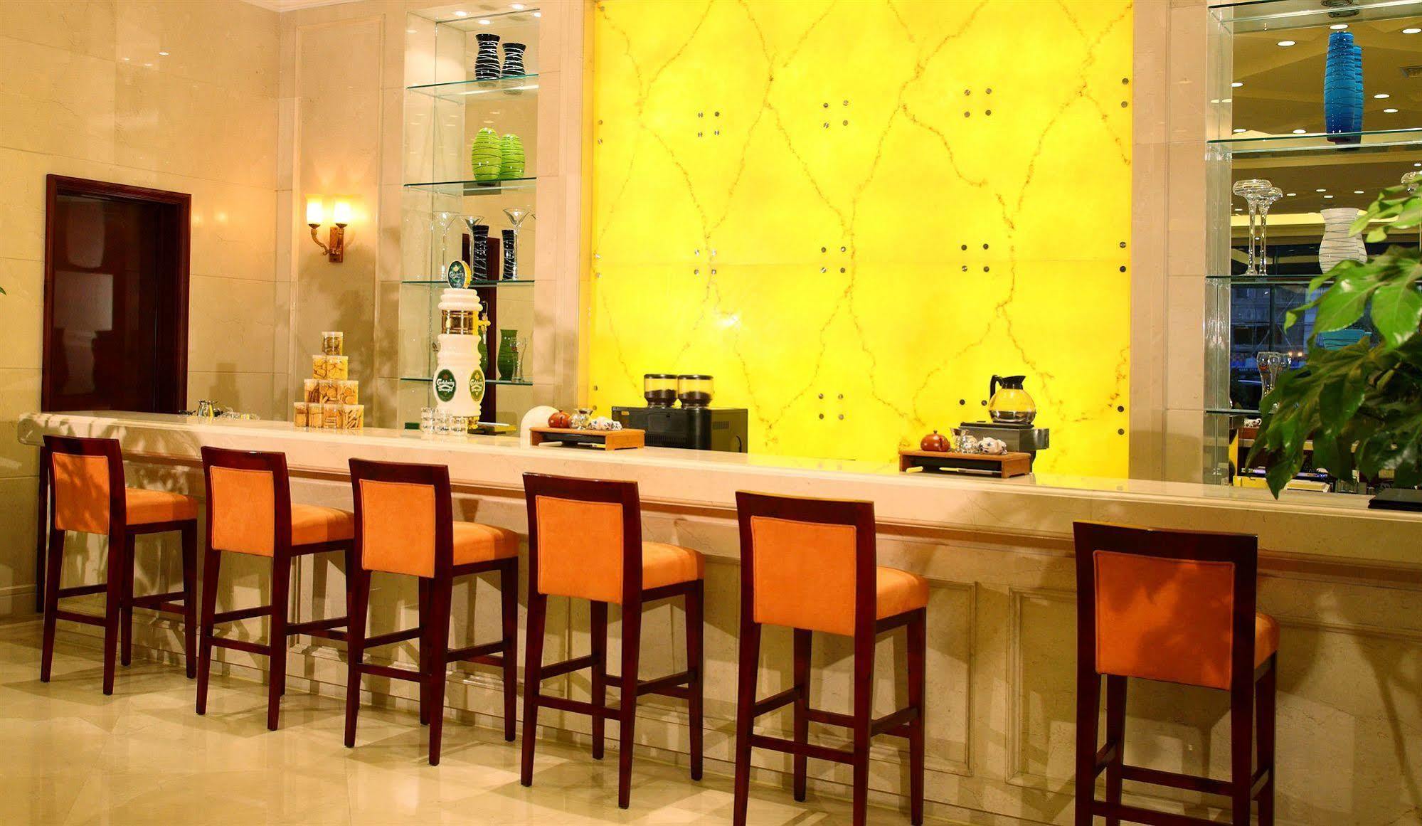 Shenyang Rich Gate Hotel Εξωτερικό φωτογραφία